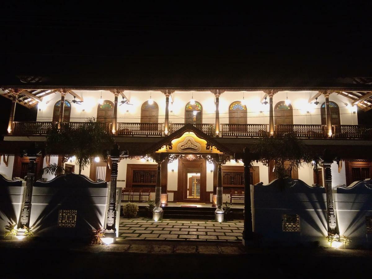 Villa De 1945 Mahe Bagian luar foto