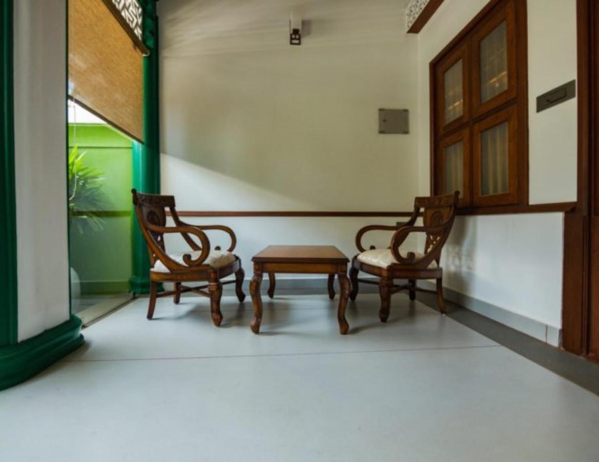 Villa De 1945 Mahe Bagian luar foto